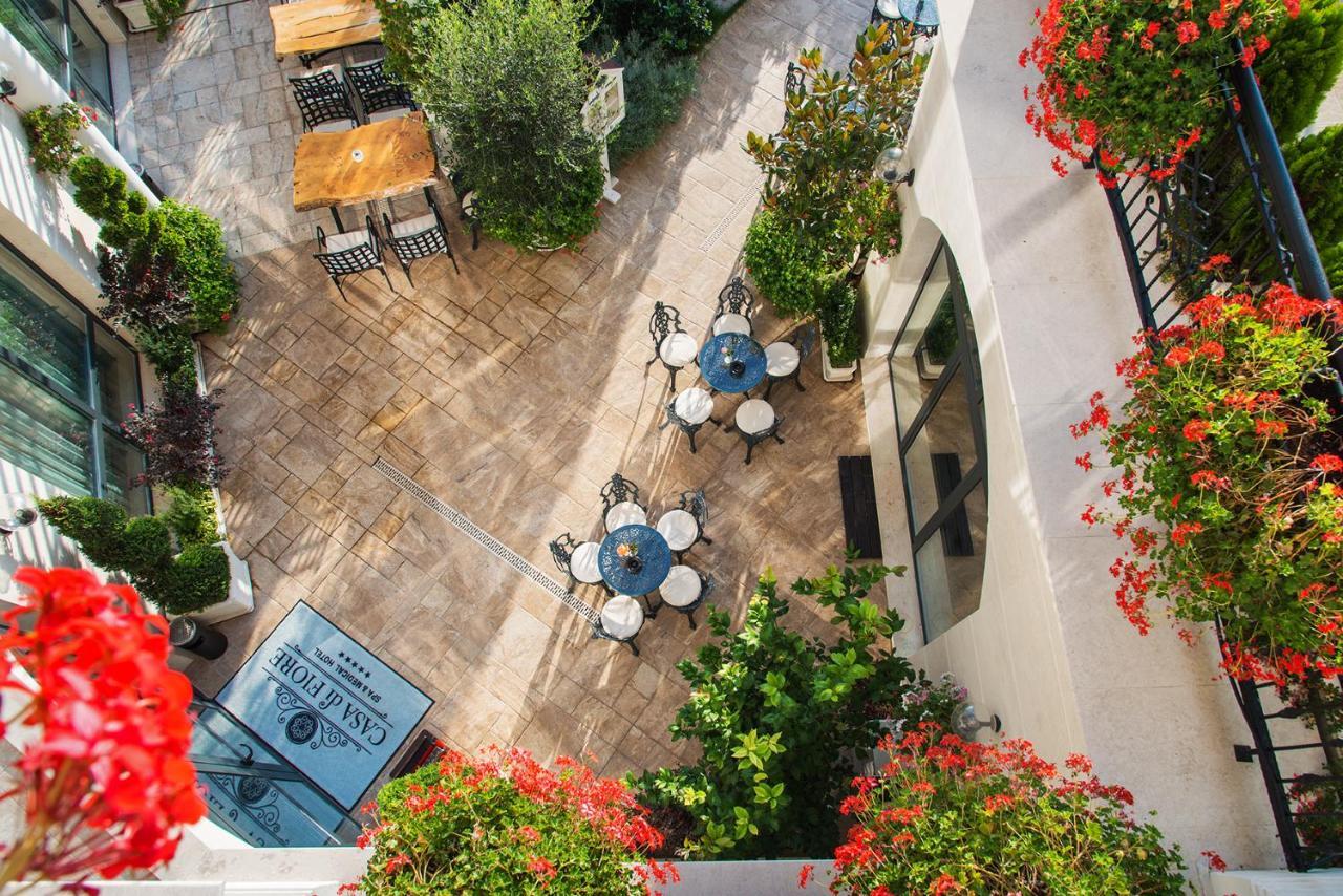 Casa Di Fiore Spa And Medical Hotel, Mineral Pools & Private Beach Kranevo Exterior foto The courtyard of the hotel