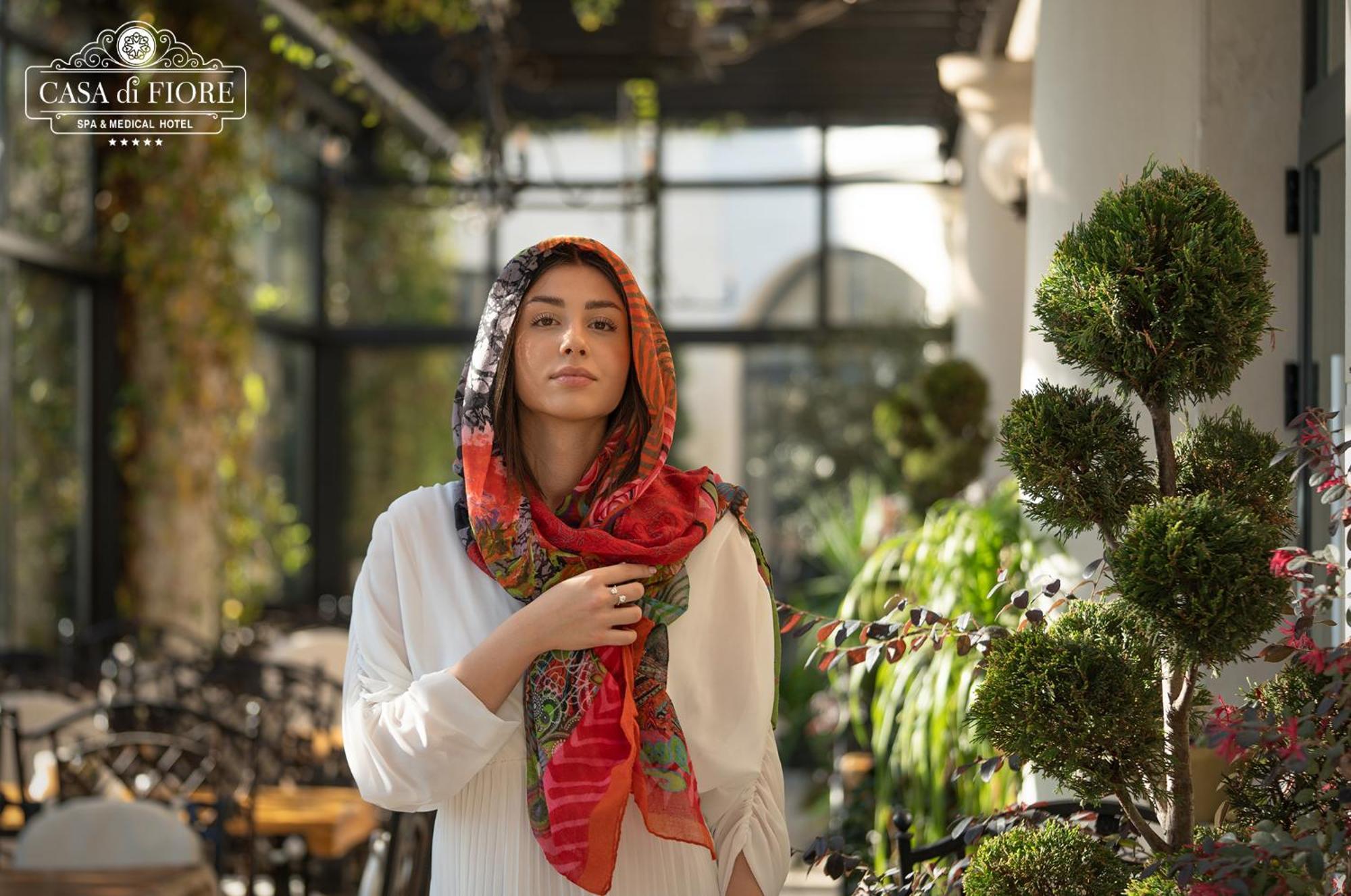 Casa Di Fiore Spa And Medical Hotel, Mineral Pools & Private Beach Kranevo Exterior foto A woman wearing a hijab